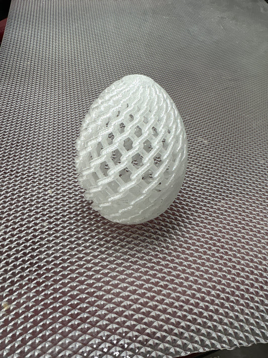 Fillable lace egg