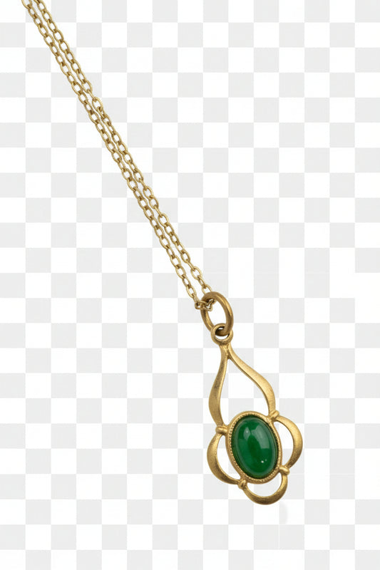 Teardrop pendant green cabochon gemstone
